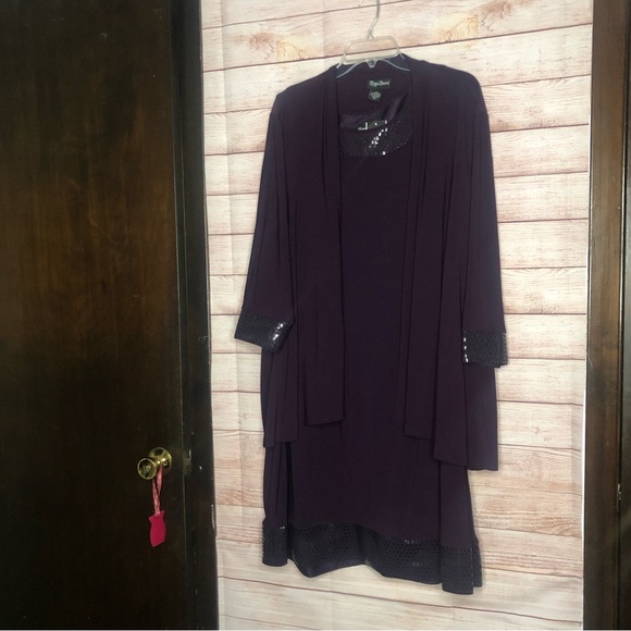 Maggie Barnes dress with jacket - Picture 11 of 13